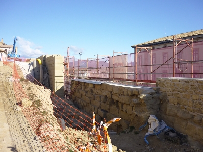 Restauration de la muraille défensive de la Ville de Huesca.